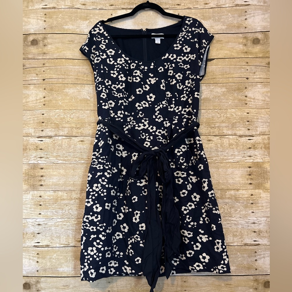 ann taylor LOFT navy blue cap sleeve knee high dress
